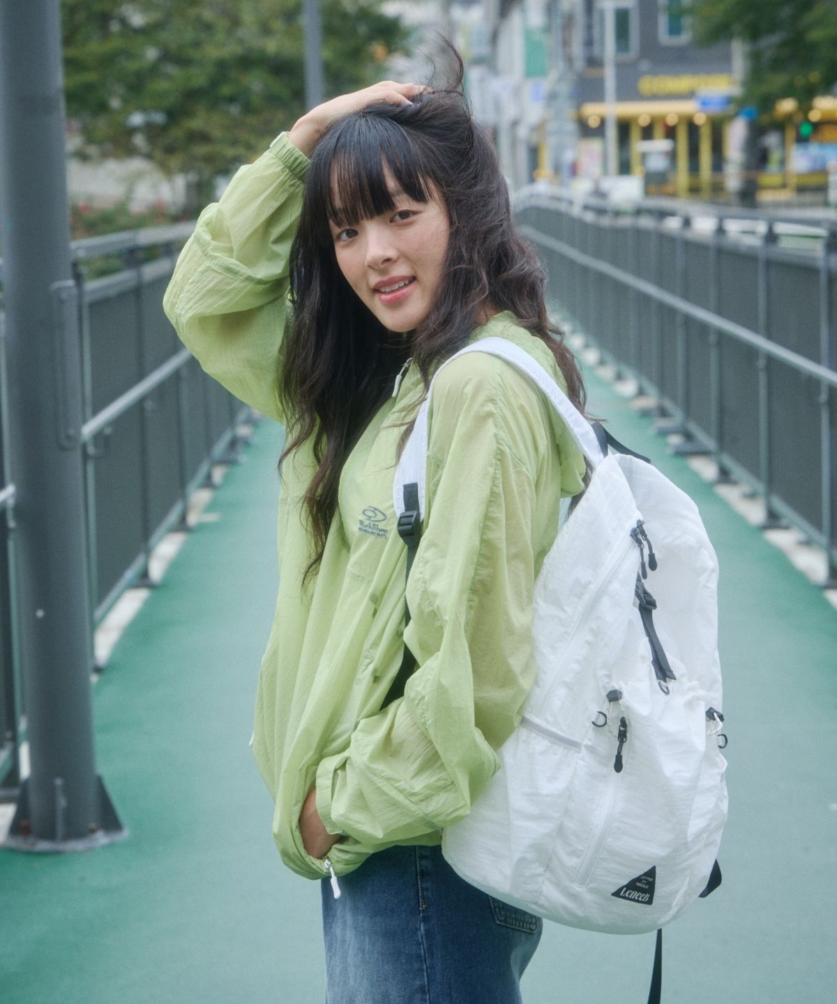 레니비(LeneeB) 에어 피크 백팩 화이트