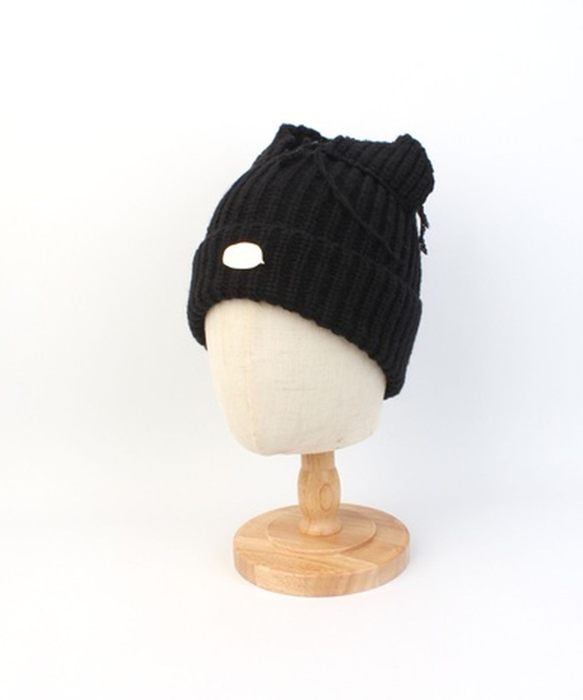 유니버셜 케미스트리(UNIVERSAL CHEMISTRY) Vintage Fox Black Beanie 고양이비니