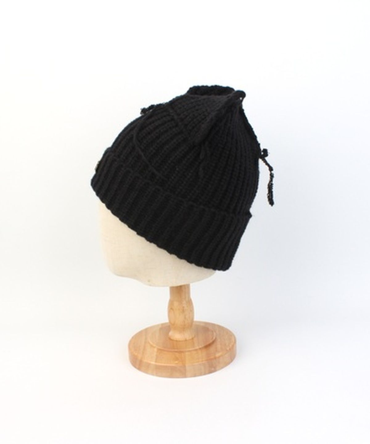 유니버셜 케미스트리(UNIVERSAL CHEMISTRY) Vintage Fox Black Beanie 고양이비니