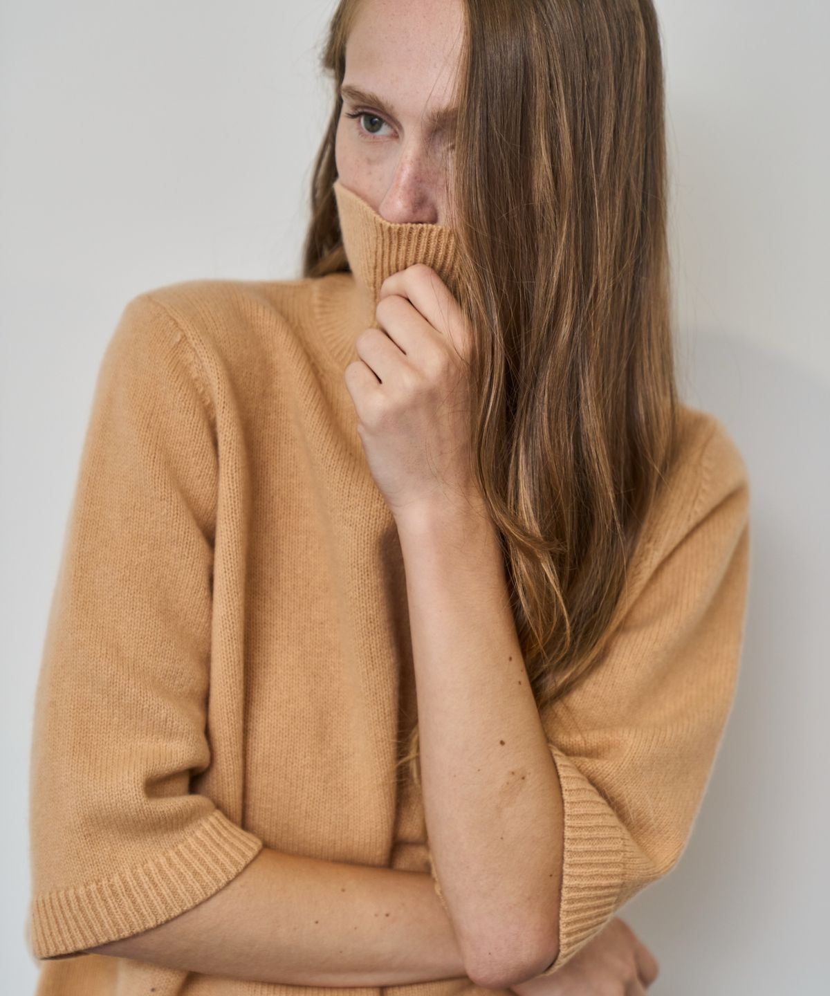 그리다제이(GRIDAJ) High-Neck Half Sleeve Knit
