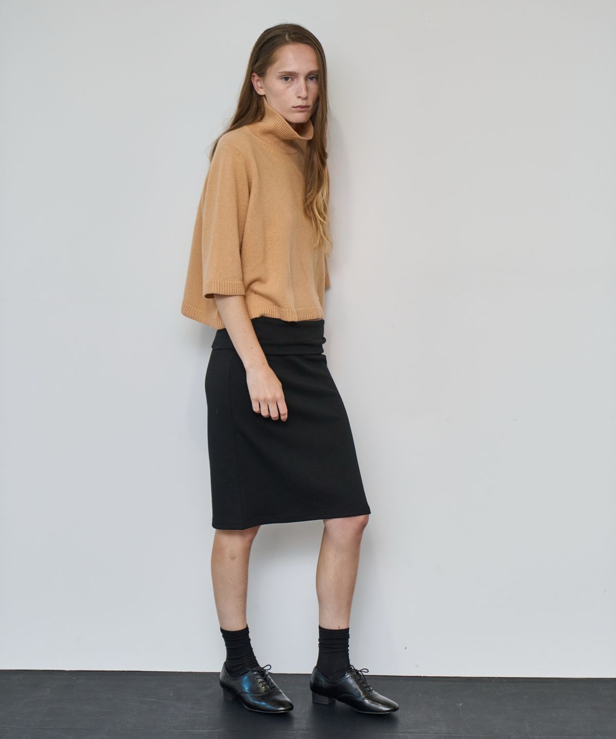 그리다제이(GRIDAJ) High-Neck Half Sleeve Knit