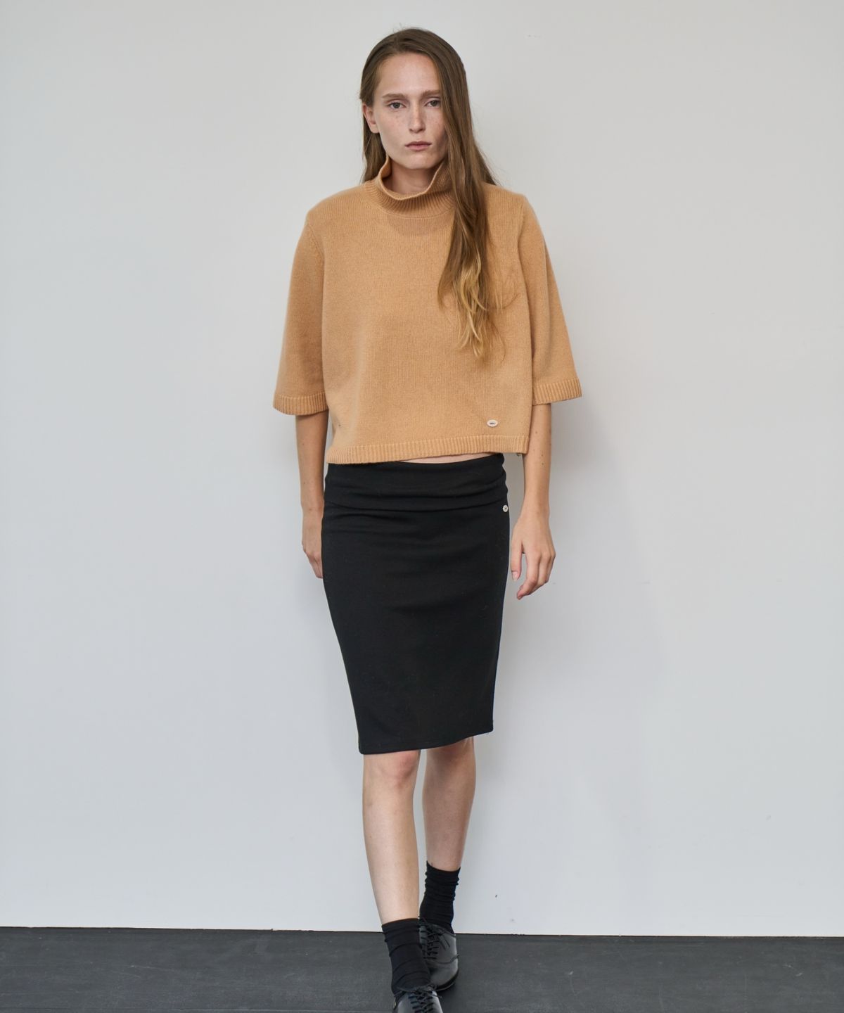 그리다제이(GRIDAJ) High-Neck Half Sleeve Knit