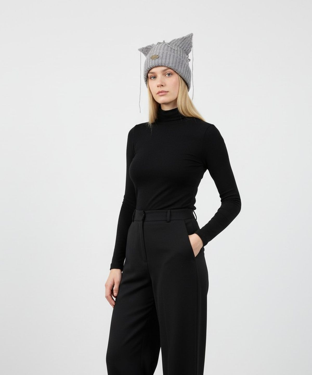 유니버셜 케미스트리(UNIVERSAL CHEMISTRY) Vintage Fox Gray Beanie 고양이비니
