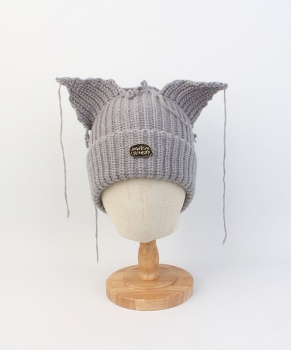 유니버셜 케미스트리(UNIVERSAL CHEMISTRY) Vintage Fox Gray Beanie 고양이비니