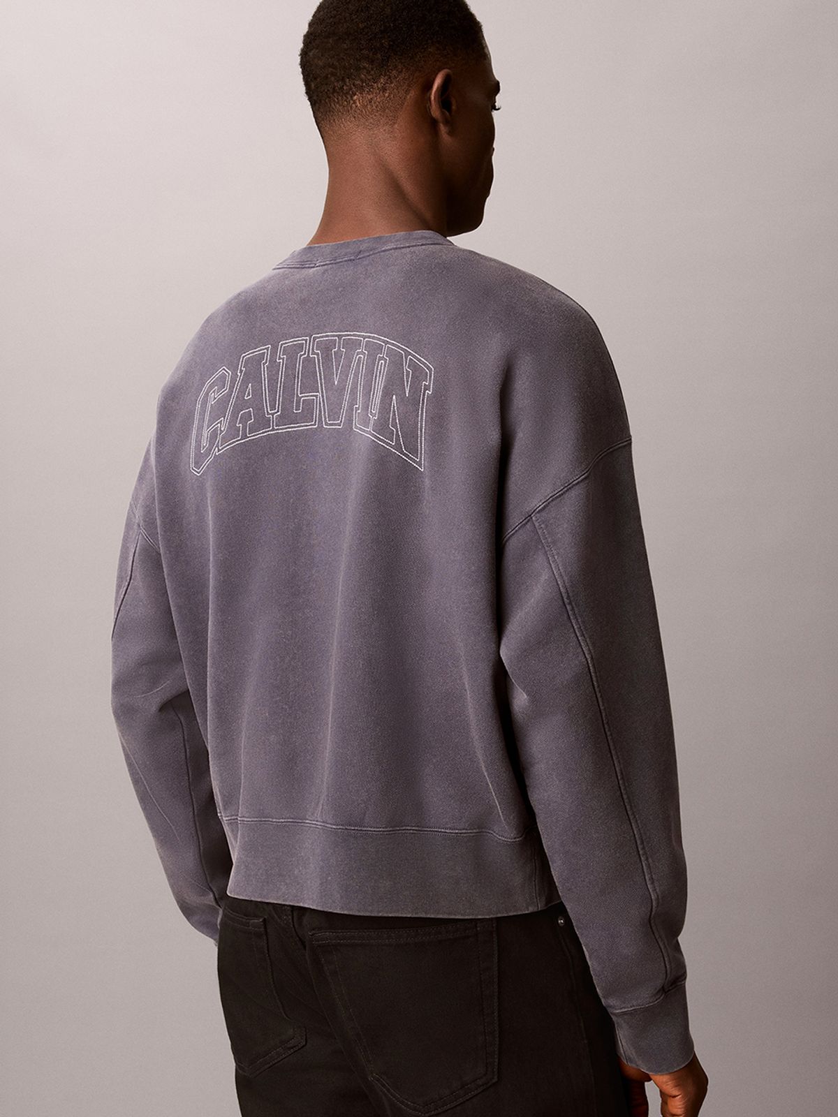 캘빈클라인 진(CALVIN KLEIN JEANS) 가먼트 다이 박시 크루넥 스웨트셔츠 A4RH277G CCI
