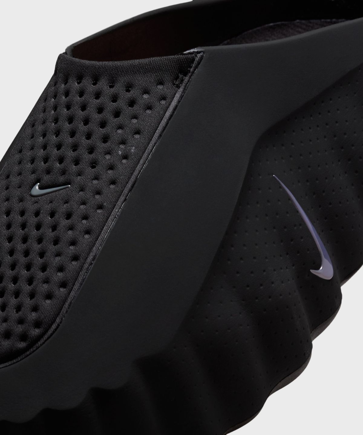 나이키(NIKE) 마인드 001 M - 블랙:하이퍼 크림슨:화이트:크롬 / HQ4307-001