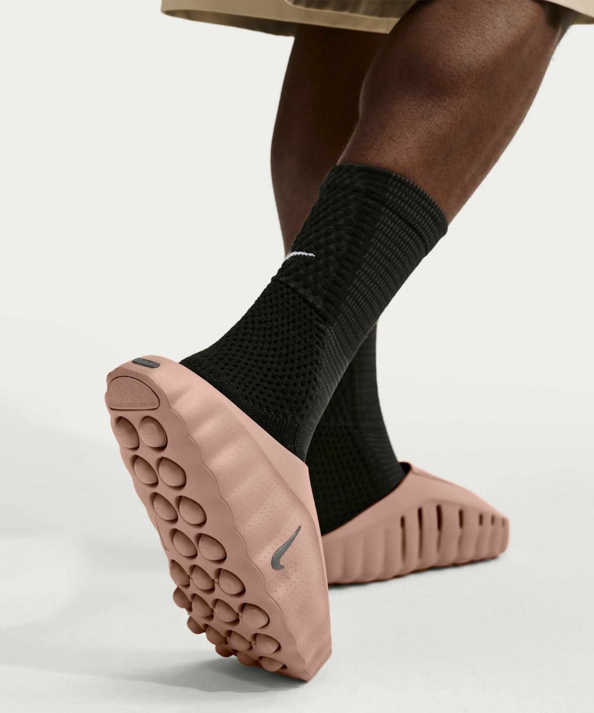 나이키(NIKE) 마인드 001 M - 헴프:샌드드리프트:페일 아이보리 / HQ4307-200