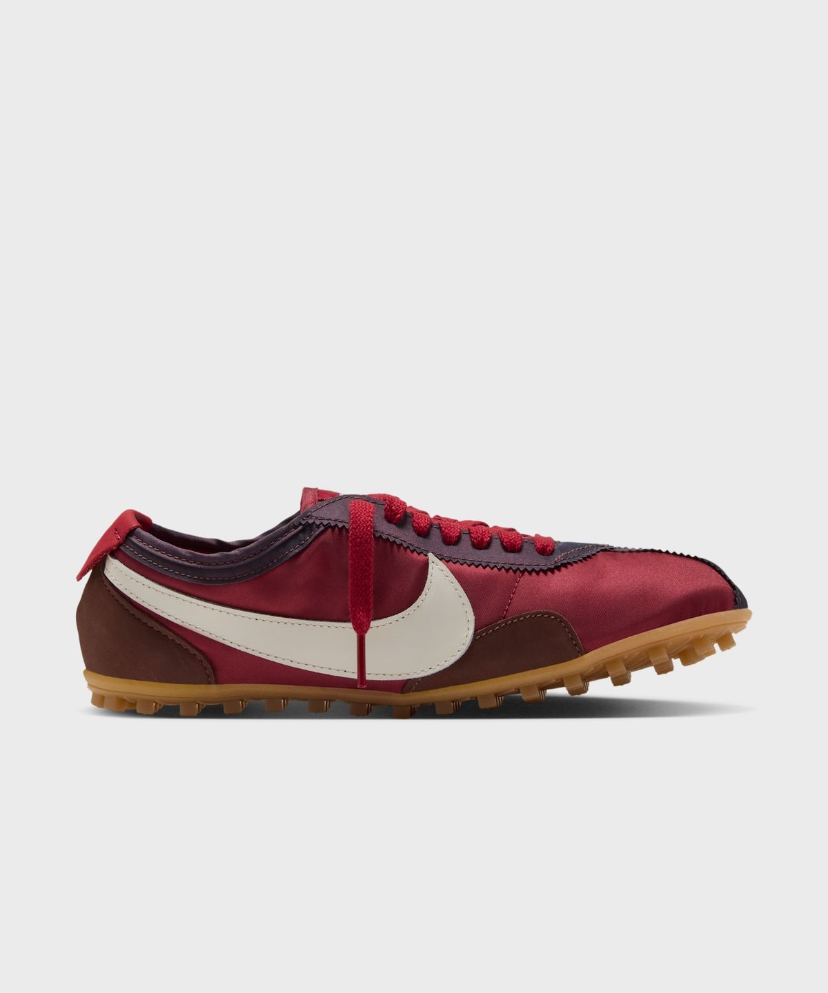 나이키(NIKE) 문 슈 W - 미스틱 데이츠:터프 레드:검 라이트 브라운:세일 / IX7025-600
