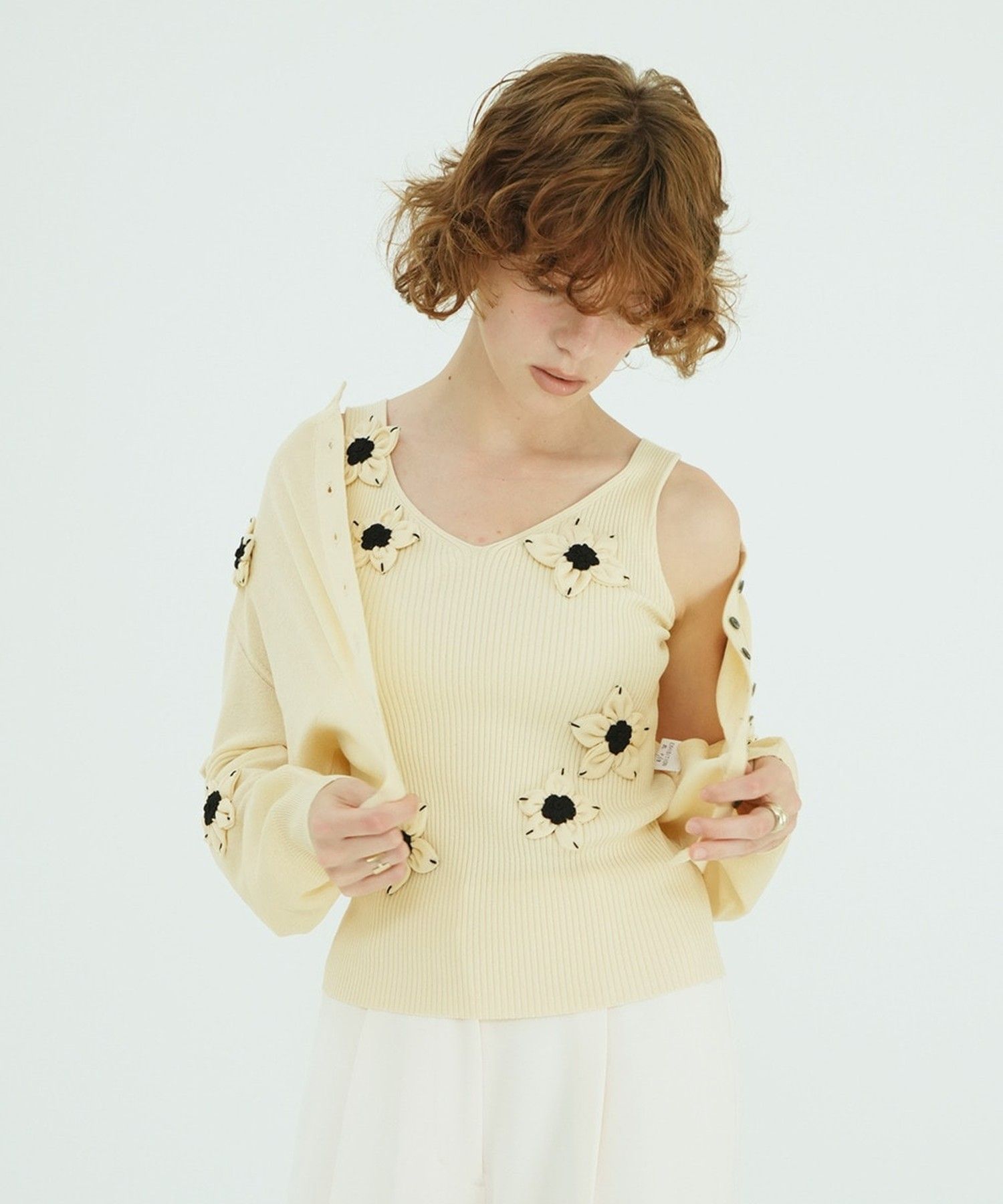 클라네(CLANE) FLOWER MOTIF CAMI KNIT TOPS - 사이즈 & 후기 | 무신사