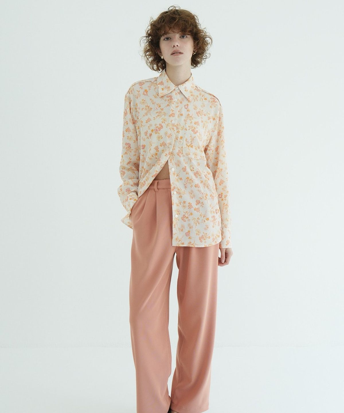 클라네(CLANE) RIB STRIPE TUCK PANTS
