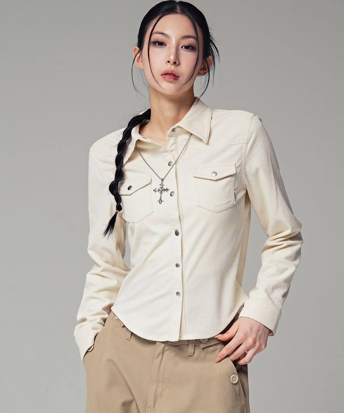 어반드레스(AVANDRESS) 하베스트 코듀로이 슬림핏 셔츠_3COL