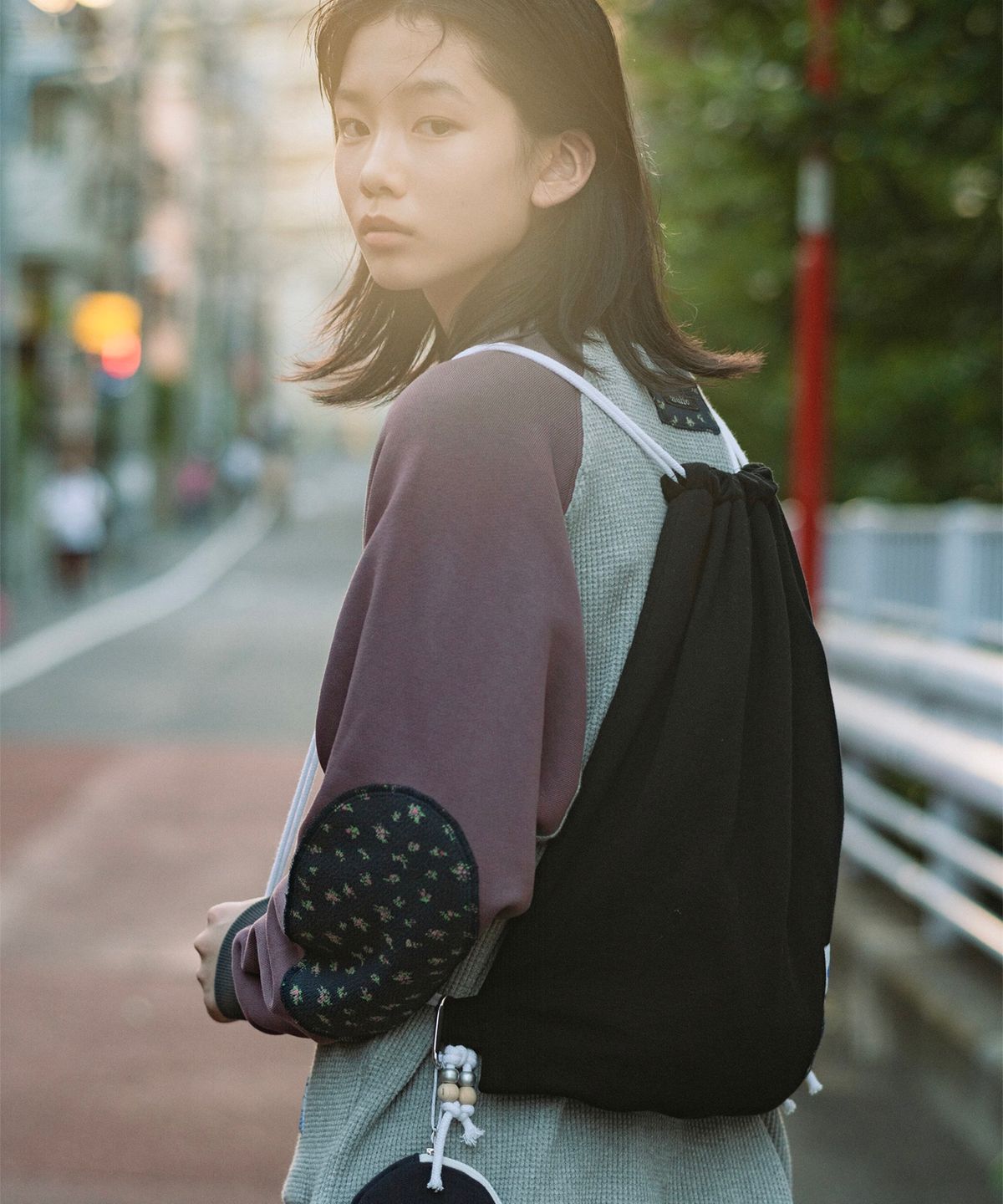 챔피온(CHAMPION) 챔피온 X 오헤시오 조그택 로고 라벨 스웨트 짐색 Black