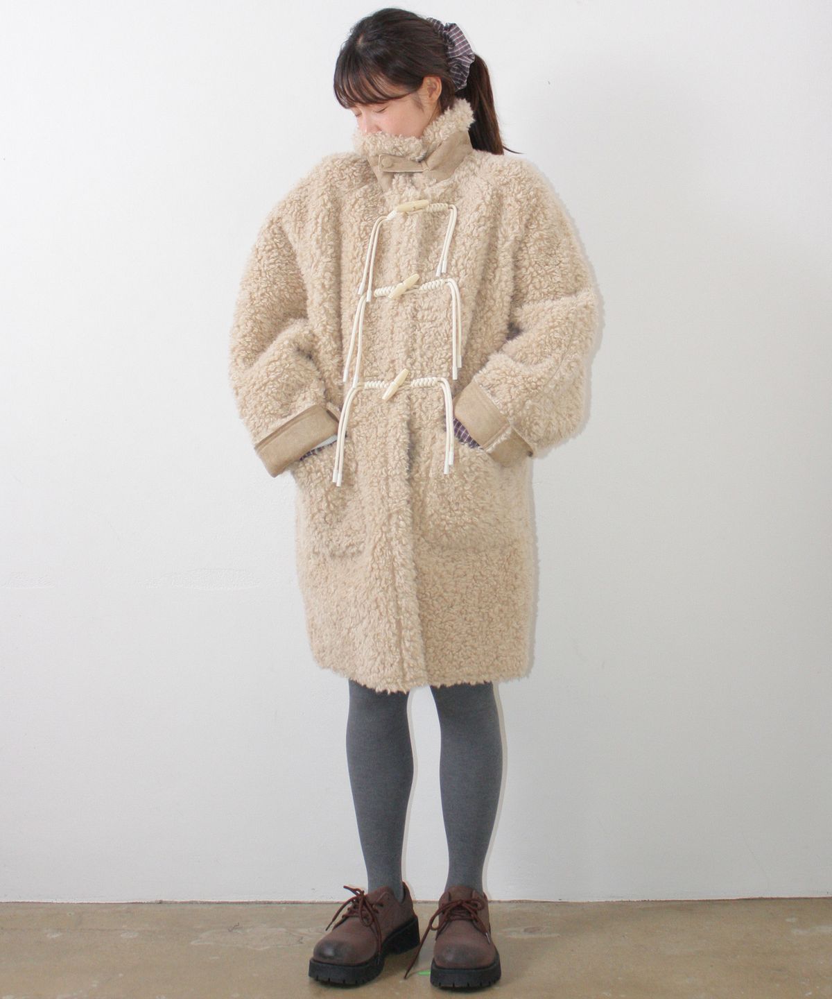 론론(RONRON) HIGH NECK TOGGLE HALF COAT BEIGE