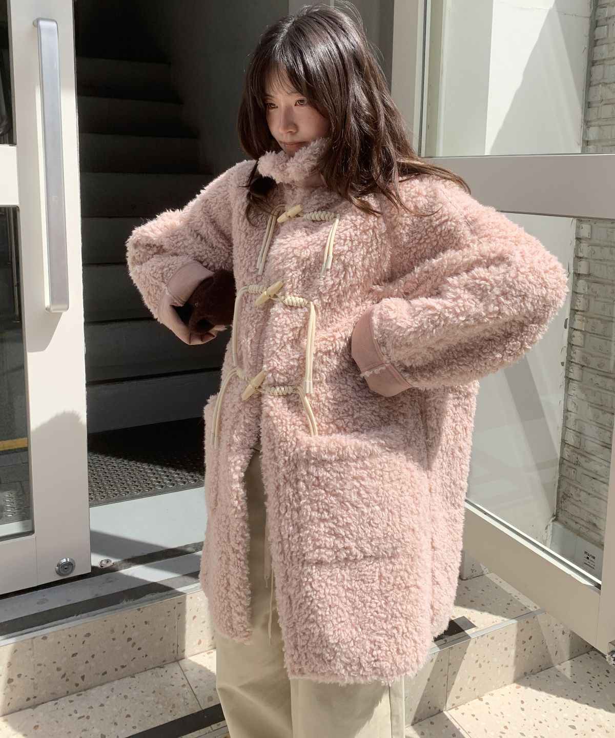 론론(RONRON) HIGH NECK TOGGLE HALF COAT PINK