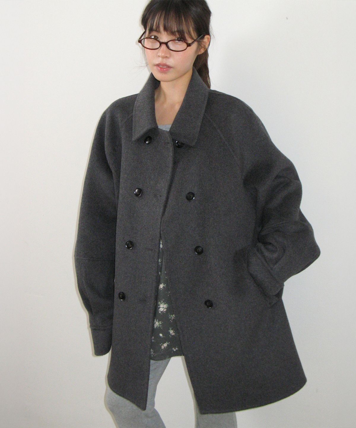 론론(RONRON) COLLAR RIBBON POCKET HALF COAT CHARCOAL