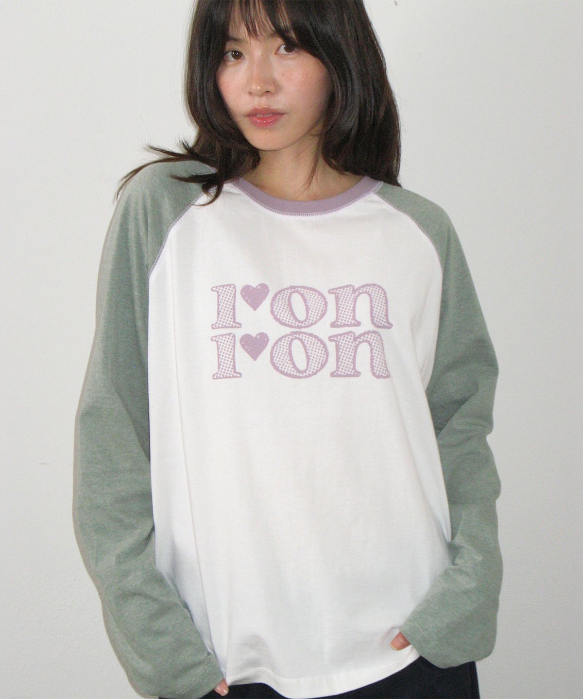 론론(RONRON) FADED LOGO RAGLAN LONG SLEEVE GREEN