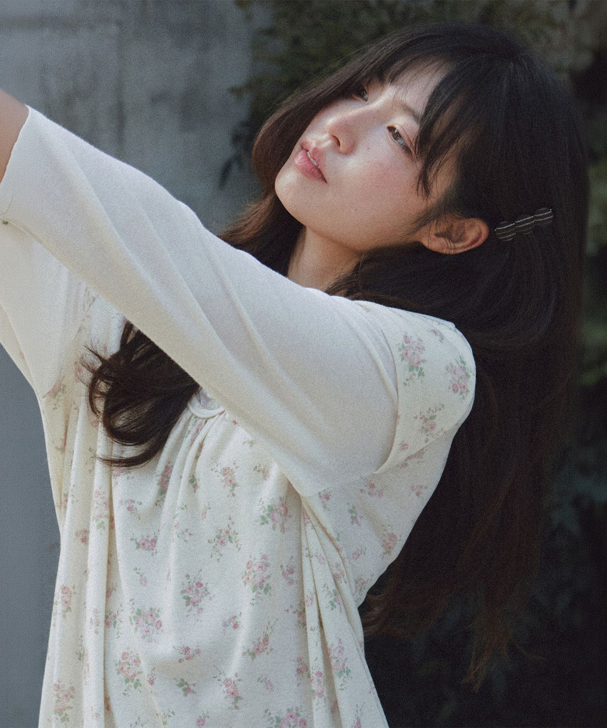 론론(RONRON) FLORAL LAYERED LONG SLEEVE CREAM