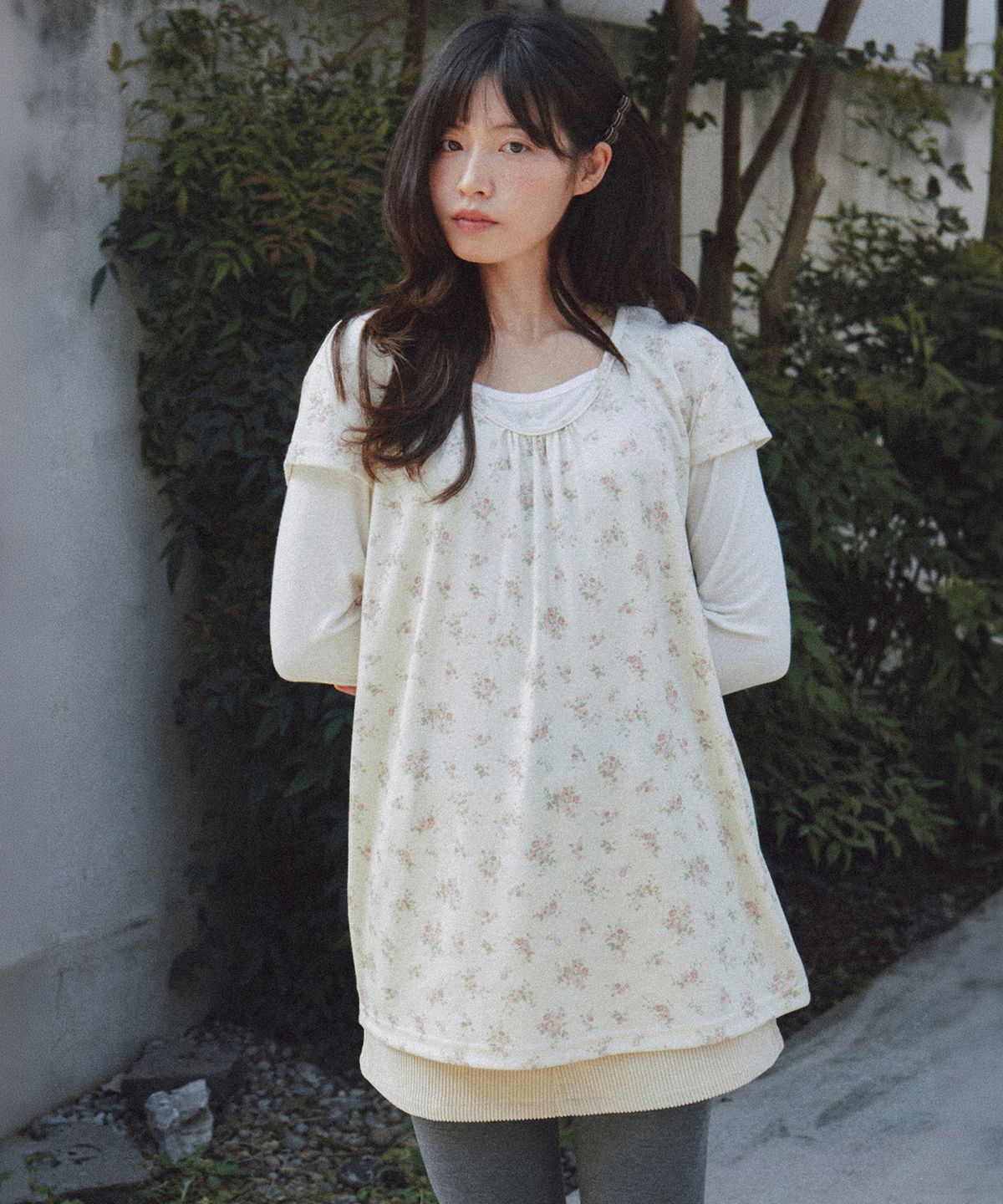 론론(RONRON) FLORAL LAYERED LONG SLEEVE CREAM