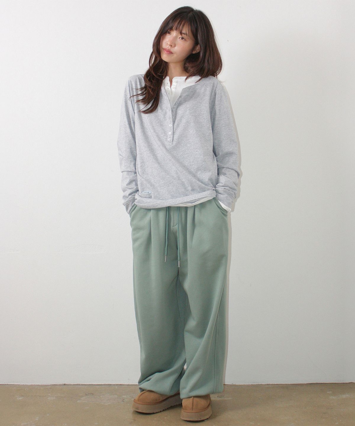 론론(RONRON) HENLEY NECK OVER FIT LONG SLEEVE GREY