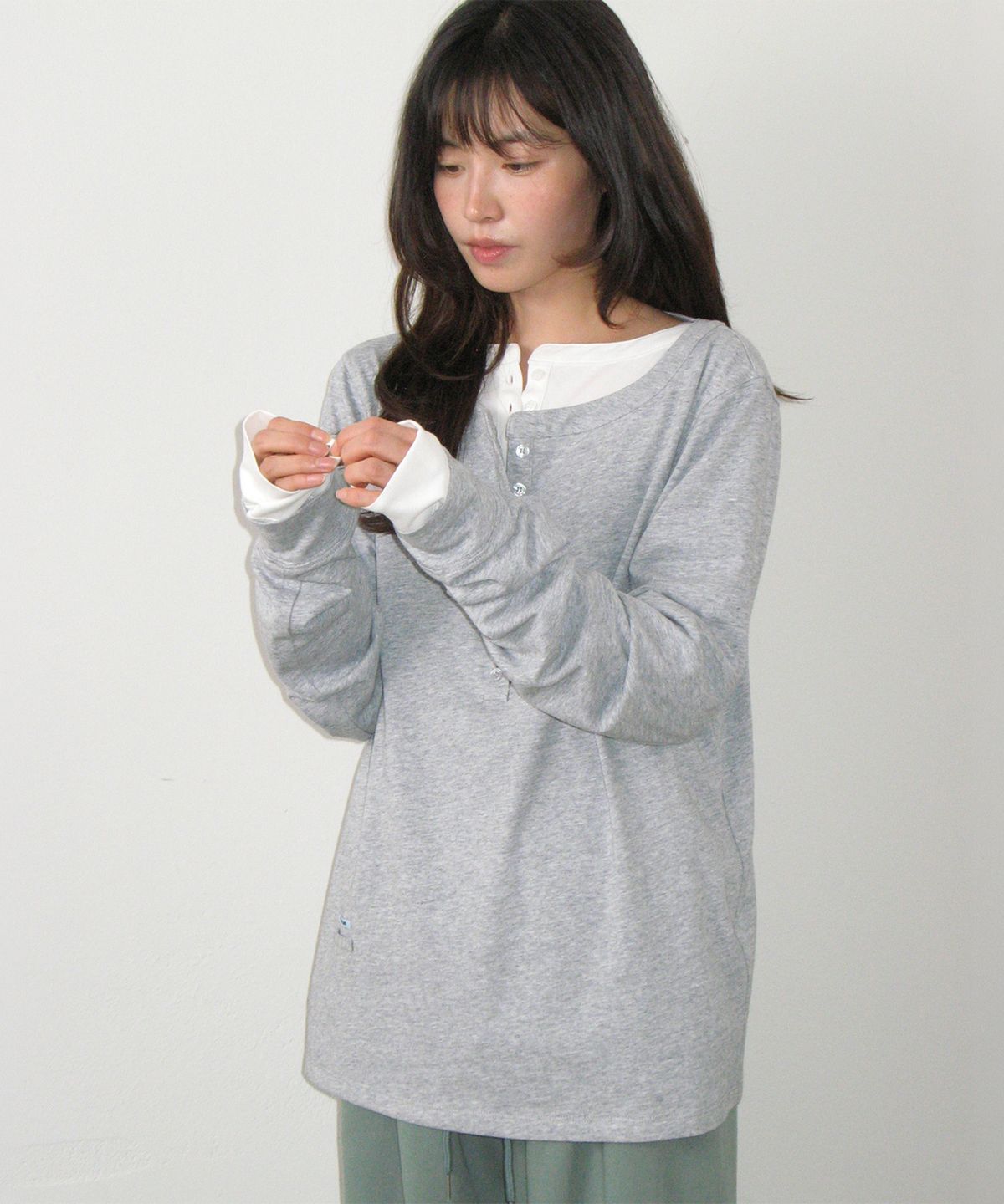 론론(RONRON) HENLEY NECK OVER FIT LONG SLEEVE GREY