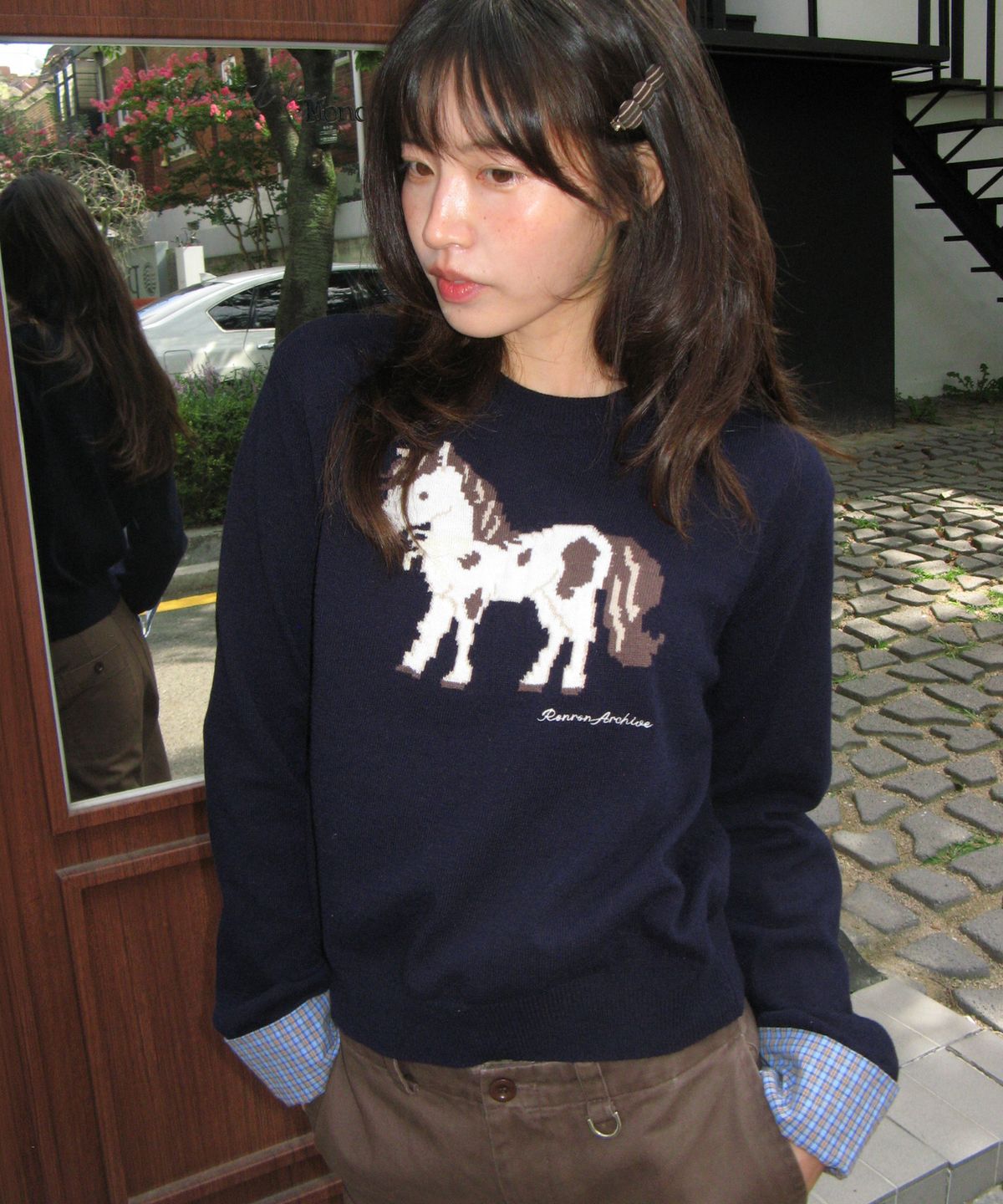 론론(RONRON) PONY CHECK CUFFS KNIT PULLOVER NAVY