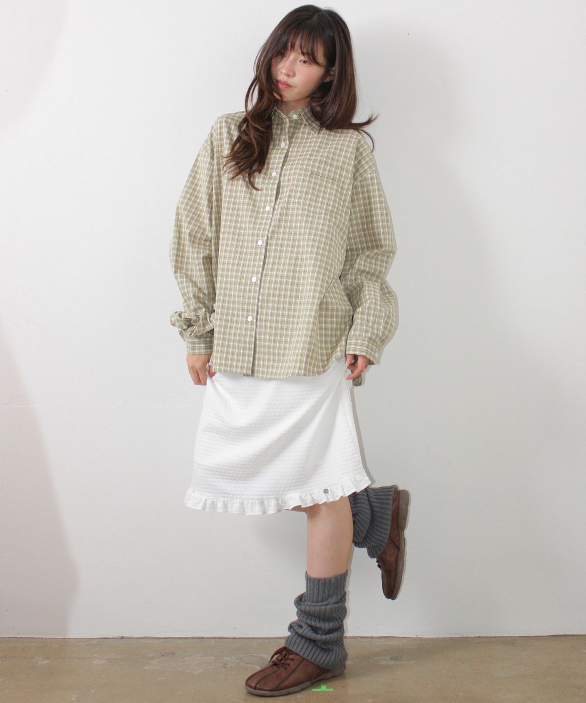 론론(RONRON) EMBO FRILL MIDI SKIRT WHITE