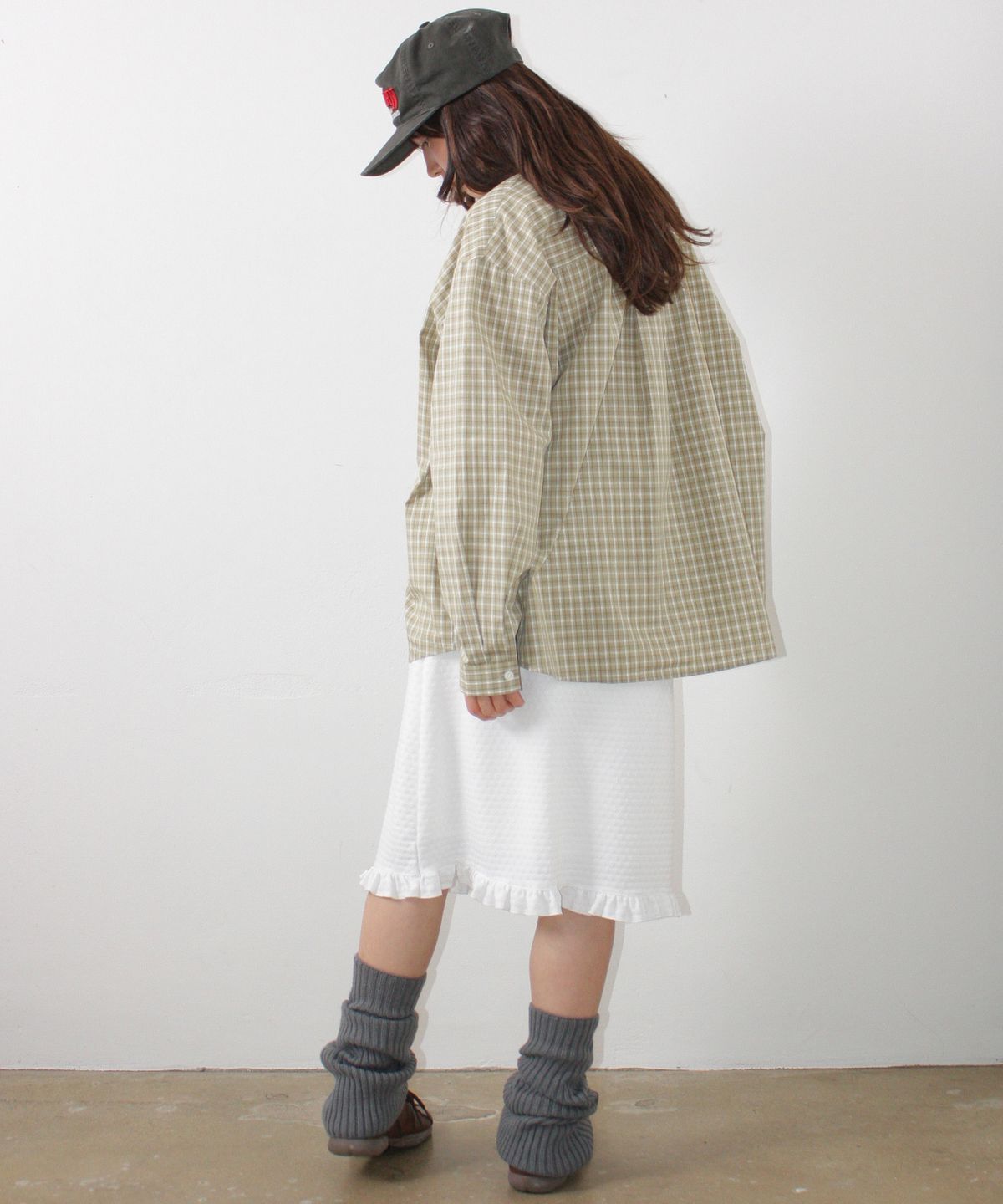 론론(RONRON) EMBO FRILL MIDI SKIRT WHITE