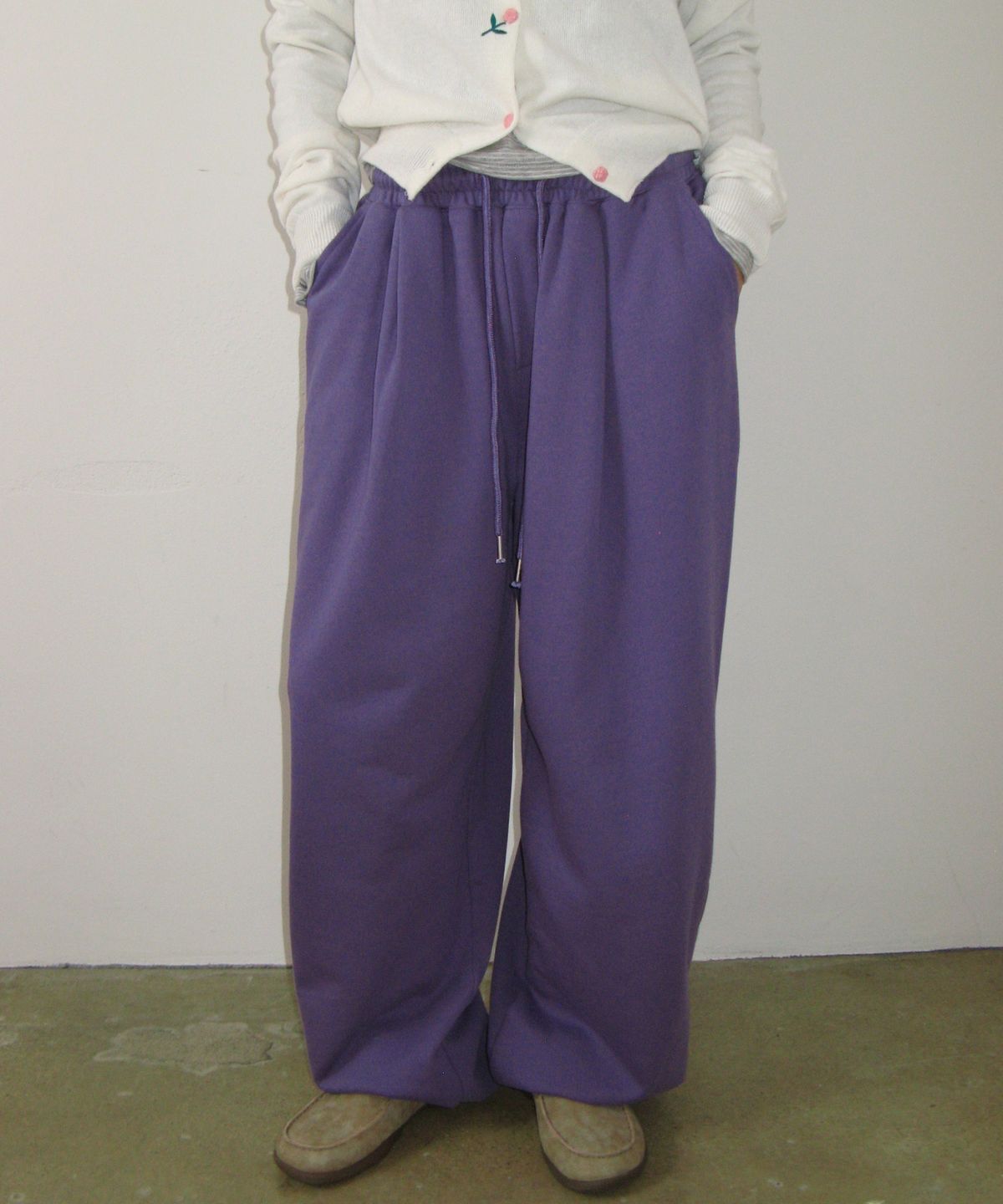 론론(RONRON) HEART POCKET WIDE JOGGER PANTS PURPLE