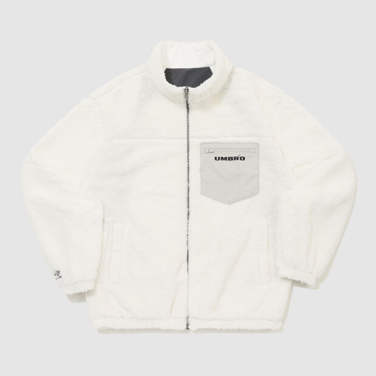 엄브로(UMBRO) HBL 네오 브릿 리버시블 플리스 안감 자켓 아이보리 UR321CFJ95