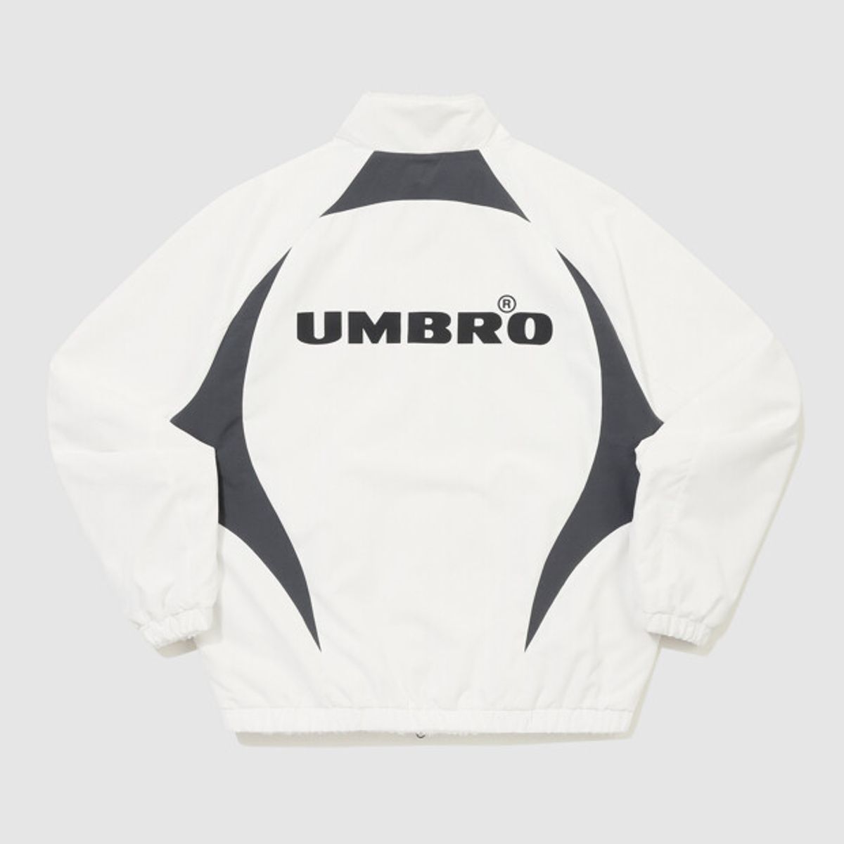 엄브로(UMBRO) HBL 네오 브릿 리버시블 플리스 안감 자켓 아이보리 UR321CFJ95