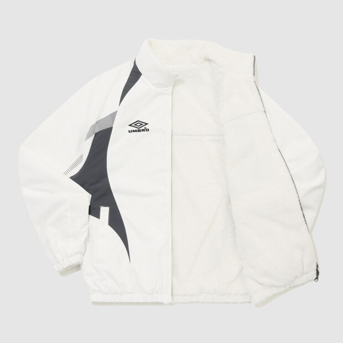 엄브로(UMBRO) HBL 네오 브릿 리버시블 플리스 안감 자켓 아이보리 UR321CFJ95