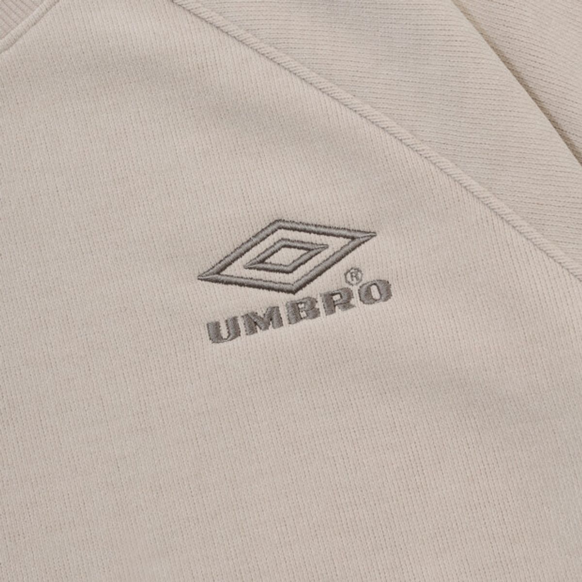 엄브로(UMBRO) HBL OG 코지 기모 이중지 맨투맨 그레이 UR321CFS94