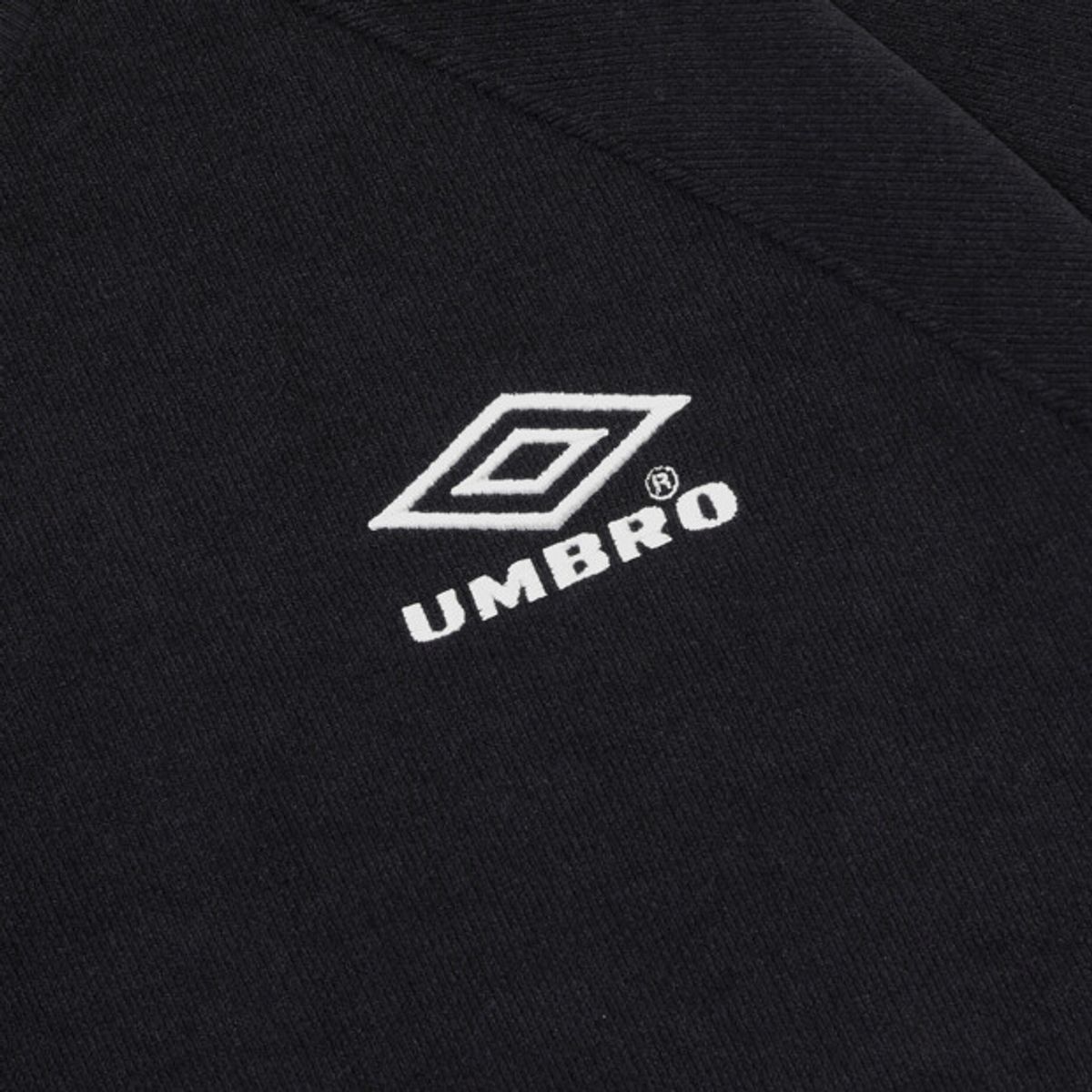 엄브로(UMBRO) HBL OG 코지 기모 이중지 맨투맨 블랙 UR321CFS94