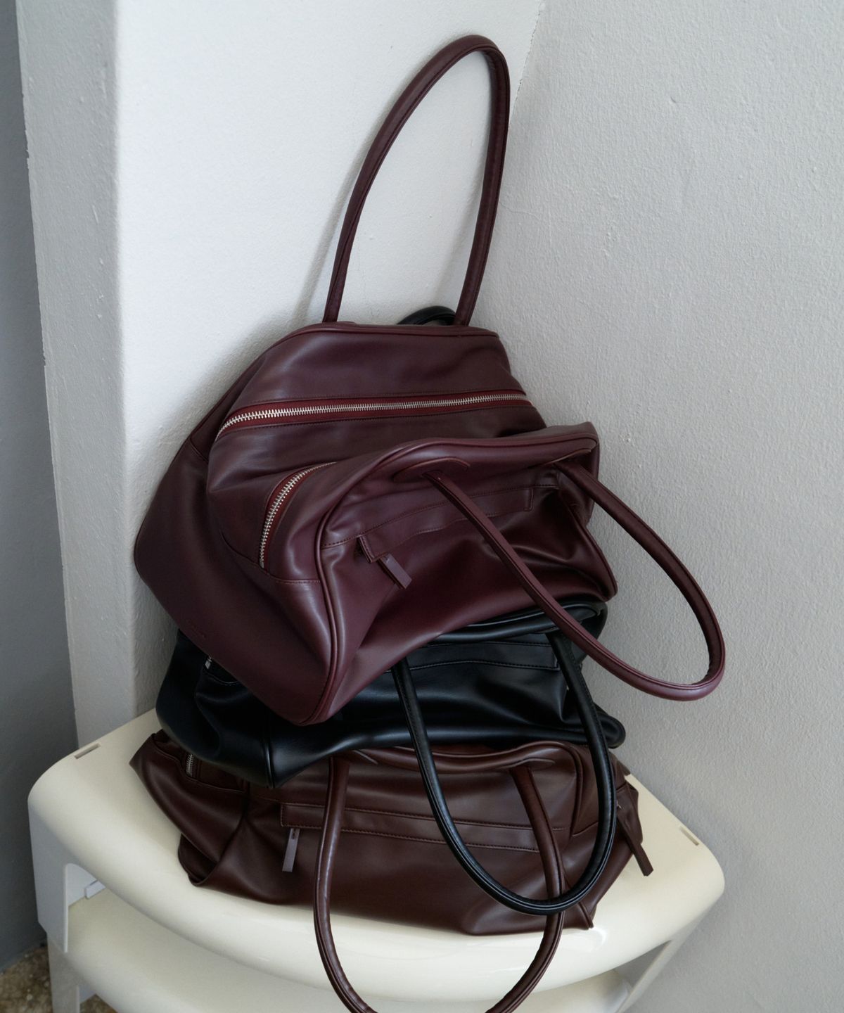 크리스틴프로젝트(CHRISTINE PROJECT) TWO ZIPPER BAG ORIGINAL(VIN CHAUD)