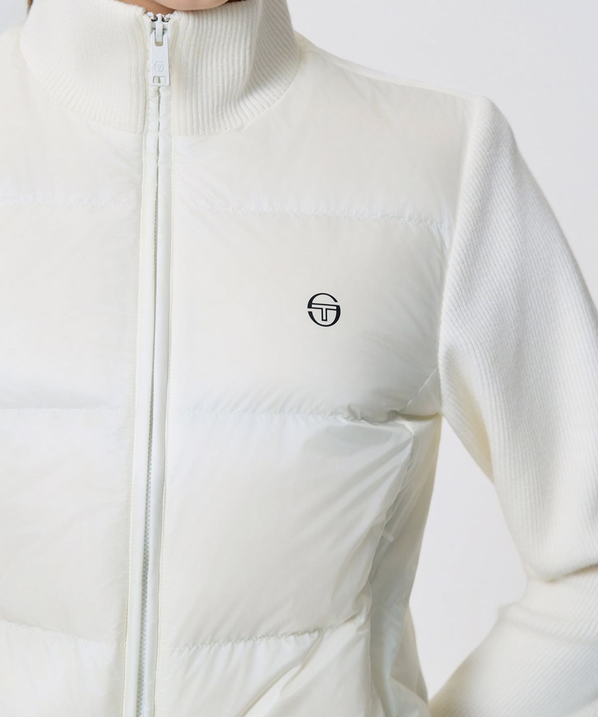 세르지오 타키니(SERGIO TACCHINI) W 스웨터 하이브리드 크롭 다운 (Ivory)