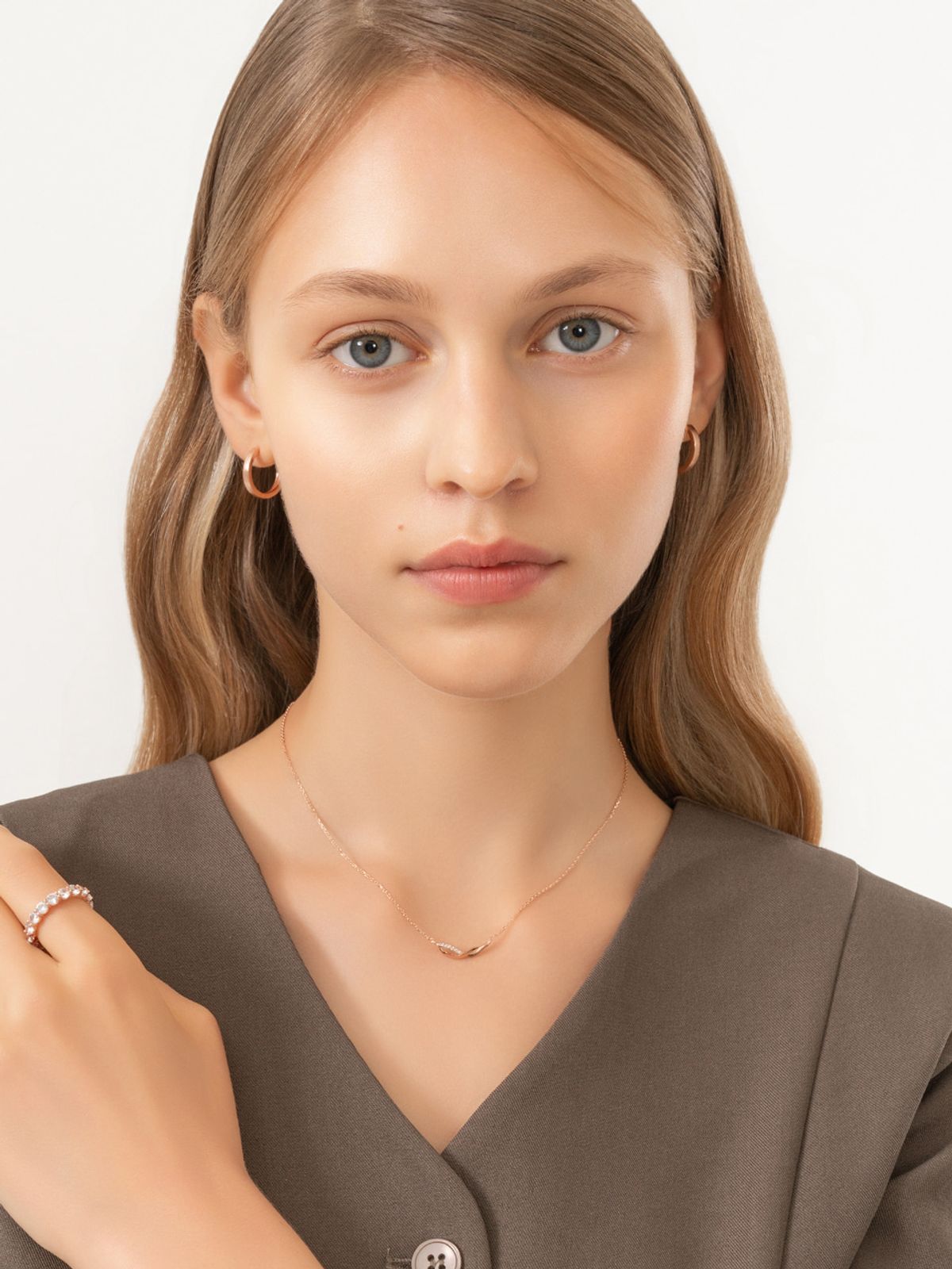 엘르주얼리(ELLEJEWELRY) 로제 웨이브 라인 목걸이 ELBRNN252 (14K Gold Plated)