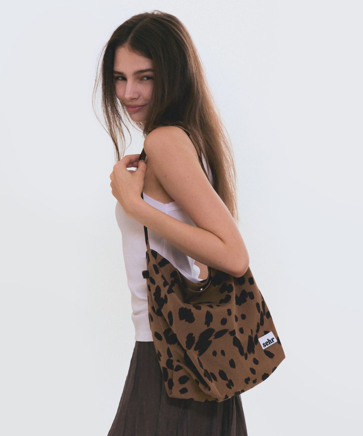 세르(SEHR) Leopard Spot Medium Bucket Bag (Mocha)