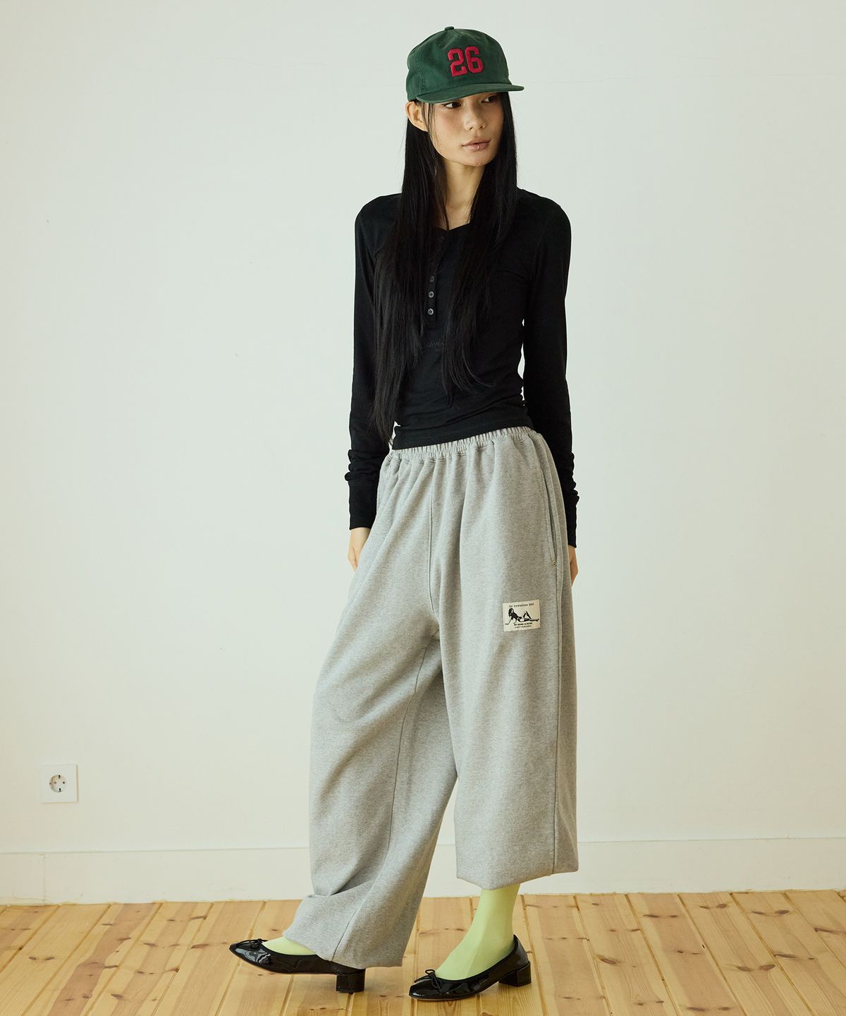 미스테리어스호텔(THE MYSTERIOUS HOTEL) TMP BUTTON SLEEVE [BLACK]