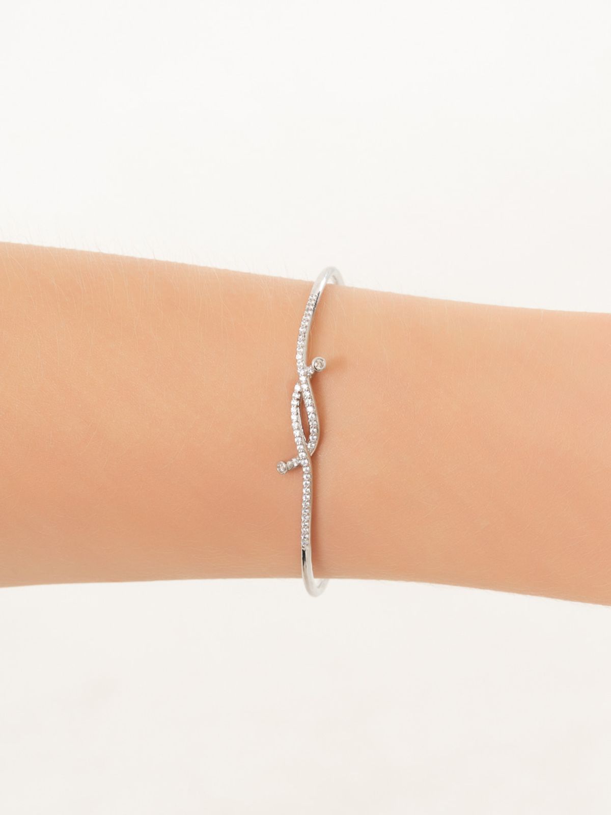 끄란느(CRANNE) 웨이브 노트 뱅글 팔찌 C24BB087 (14K Gold Plated)