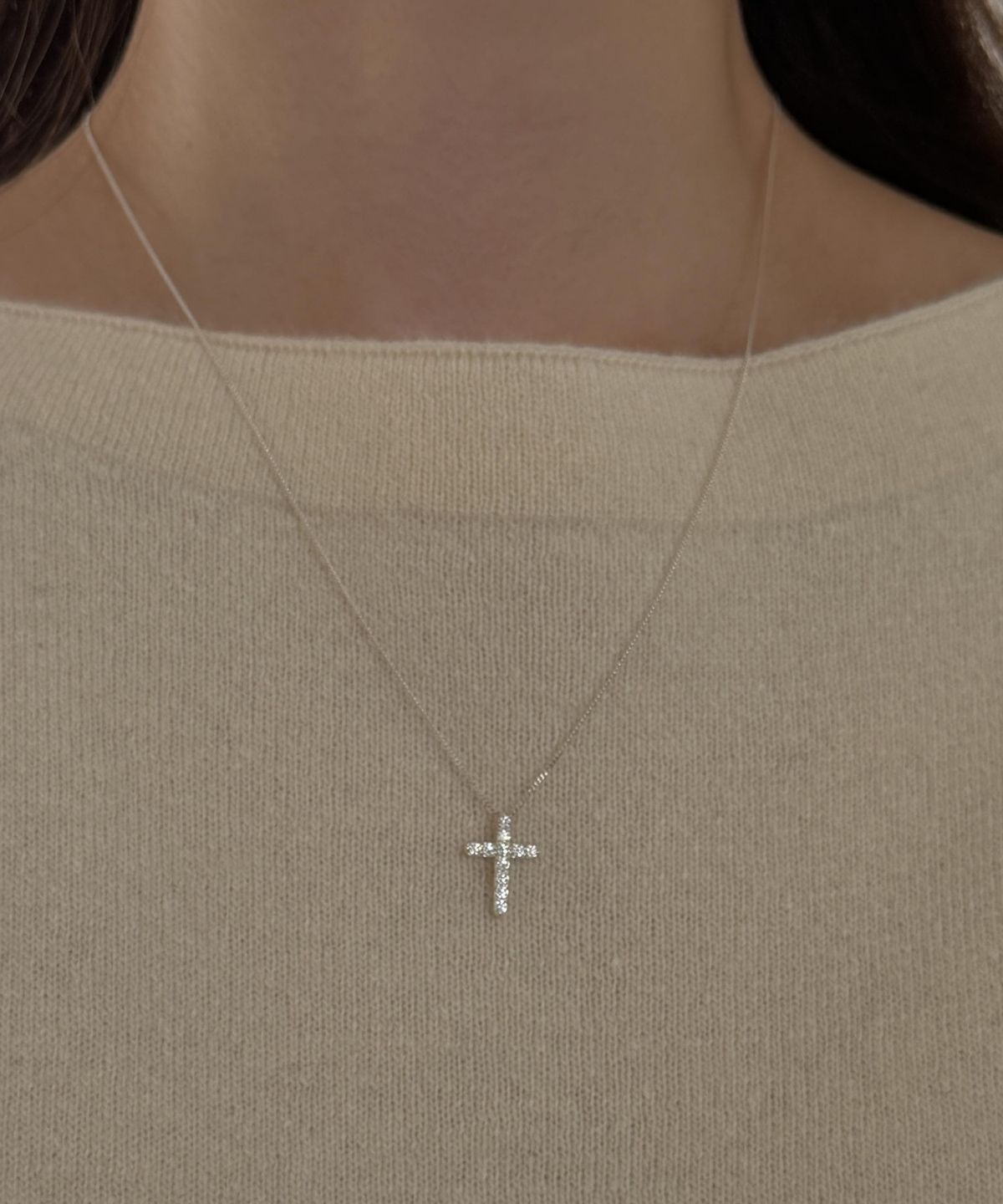 바라두(BARADU) 925 Crystal cross necklace