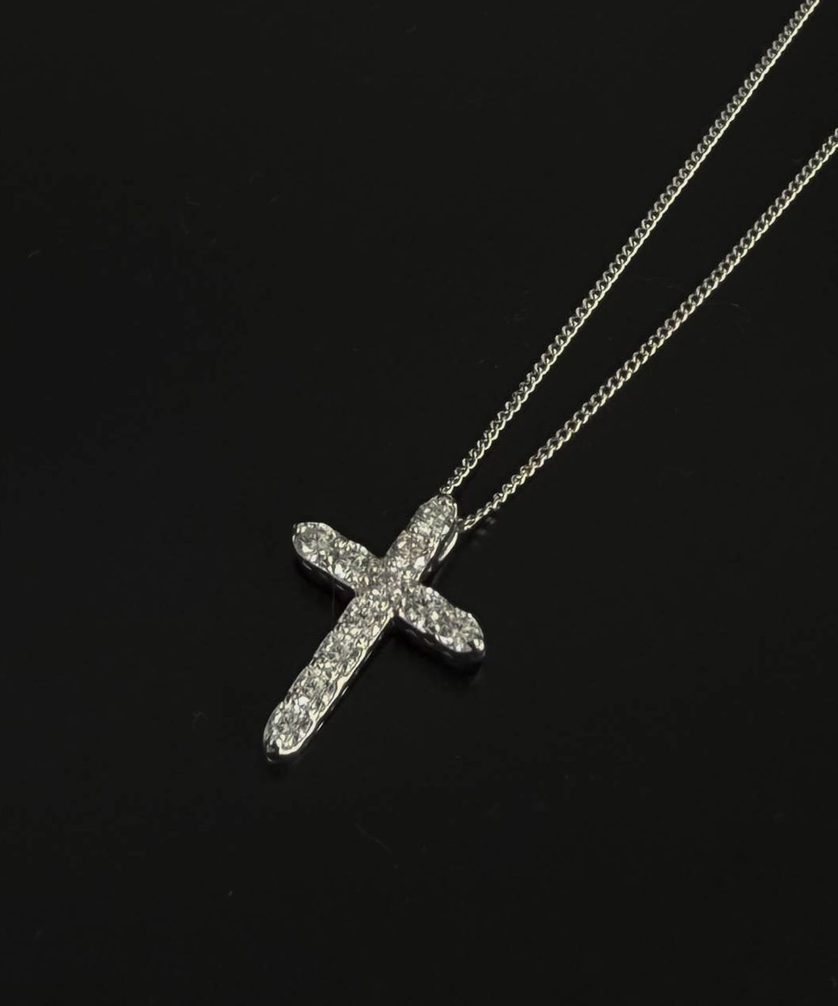 바라두(BARADU) 925 Crystal cross necklace