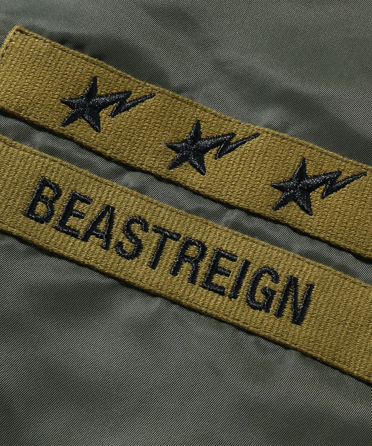 베이프(BAPE) 퍼스트 카모 봄버 자켓(M) OLIVERAB