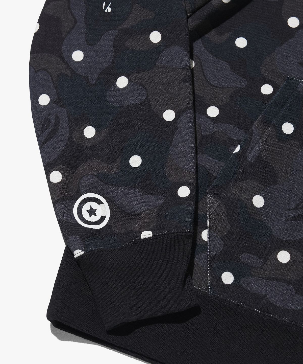 베이프(BAPE) KOREA EXCLUSIVE ABC 도트 샤크 풀 집 후드(M) BLACK
