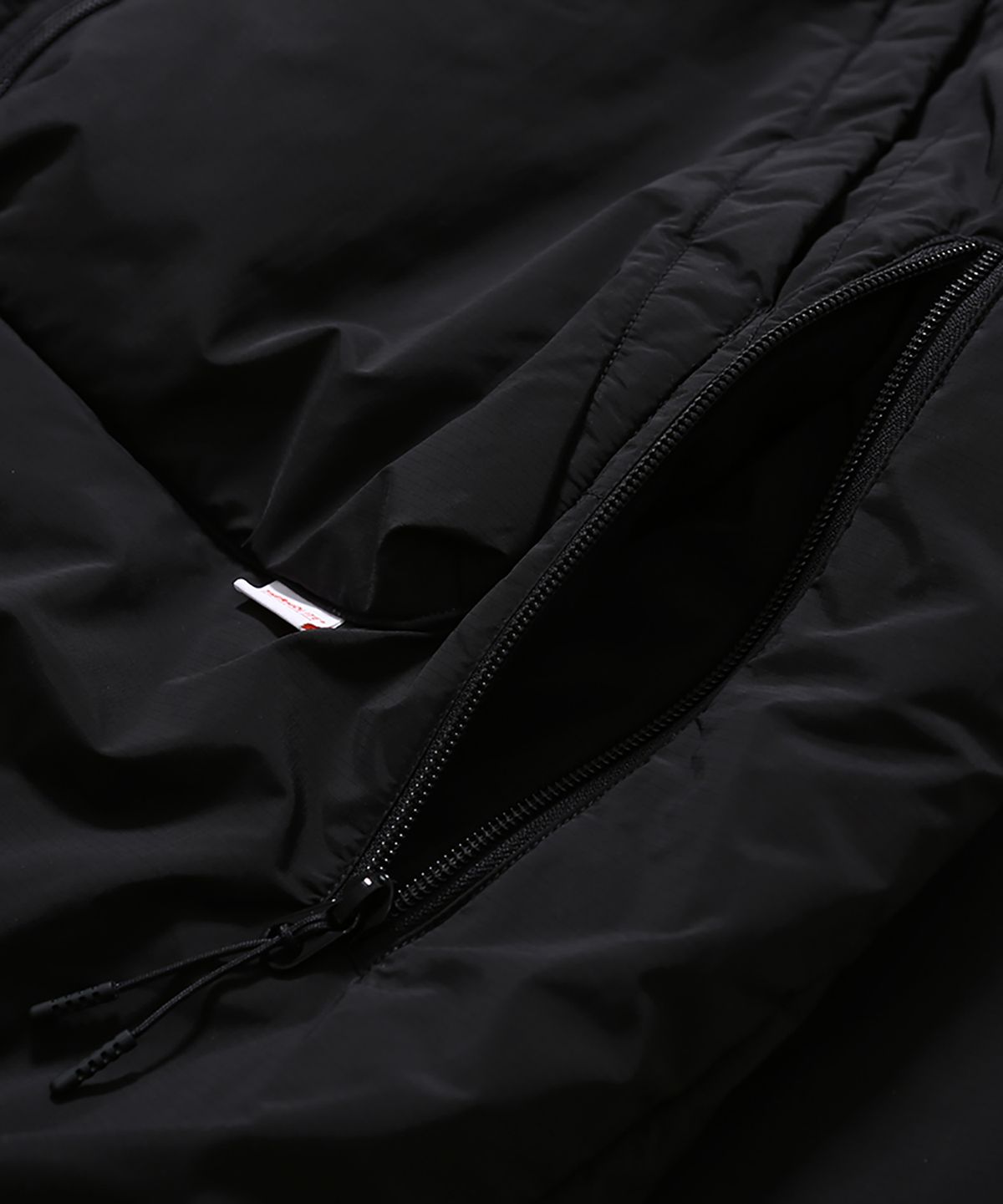 모이프(MOIF) [AW26] MODULAR INSULATED JUMPER / BLACK
