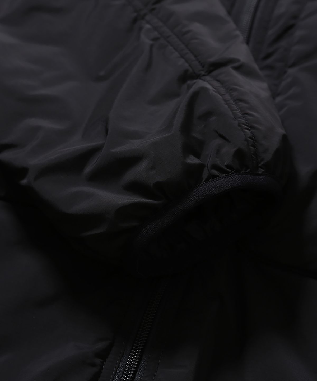 모이프(MOIF) [AW26] MODULAR INSULATED JUMPER / BLACK
