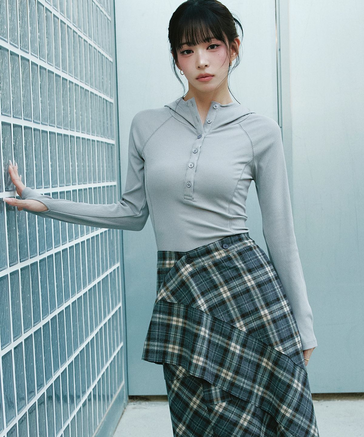 미쏘(MIXXO) 버튼업 후드 티셔츠_MIWLWGT24A