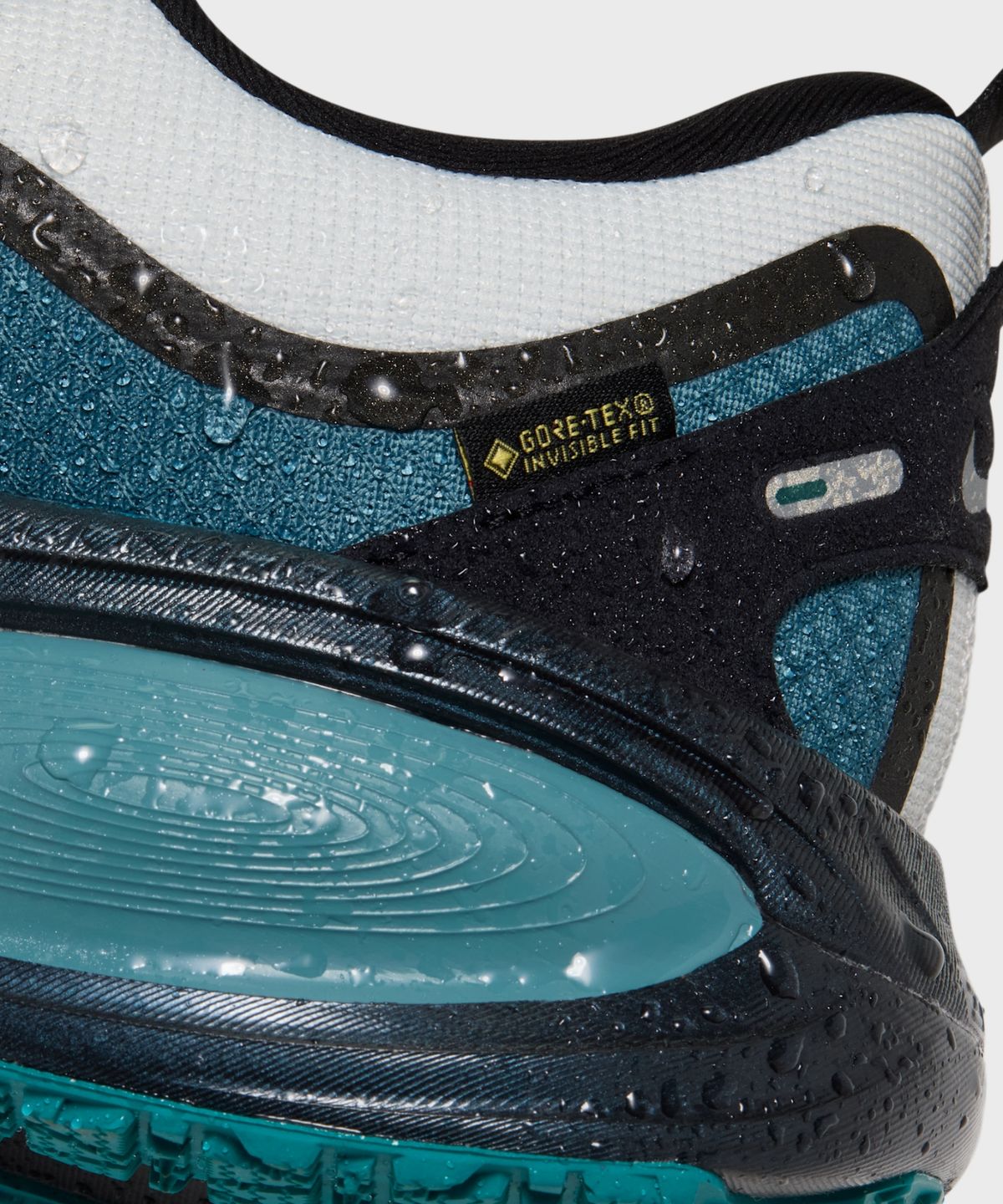 나이키(NIKE) 보메로 18 GORE-TEX M - 오프 화이트:스모키 블루:브라이트 스프루스:블랙 / IQ0456-100