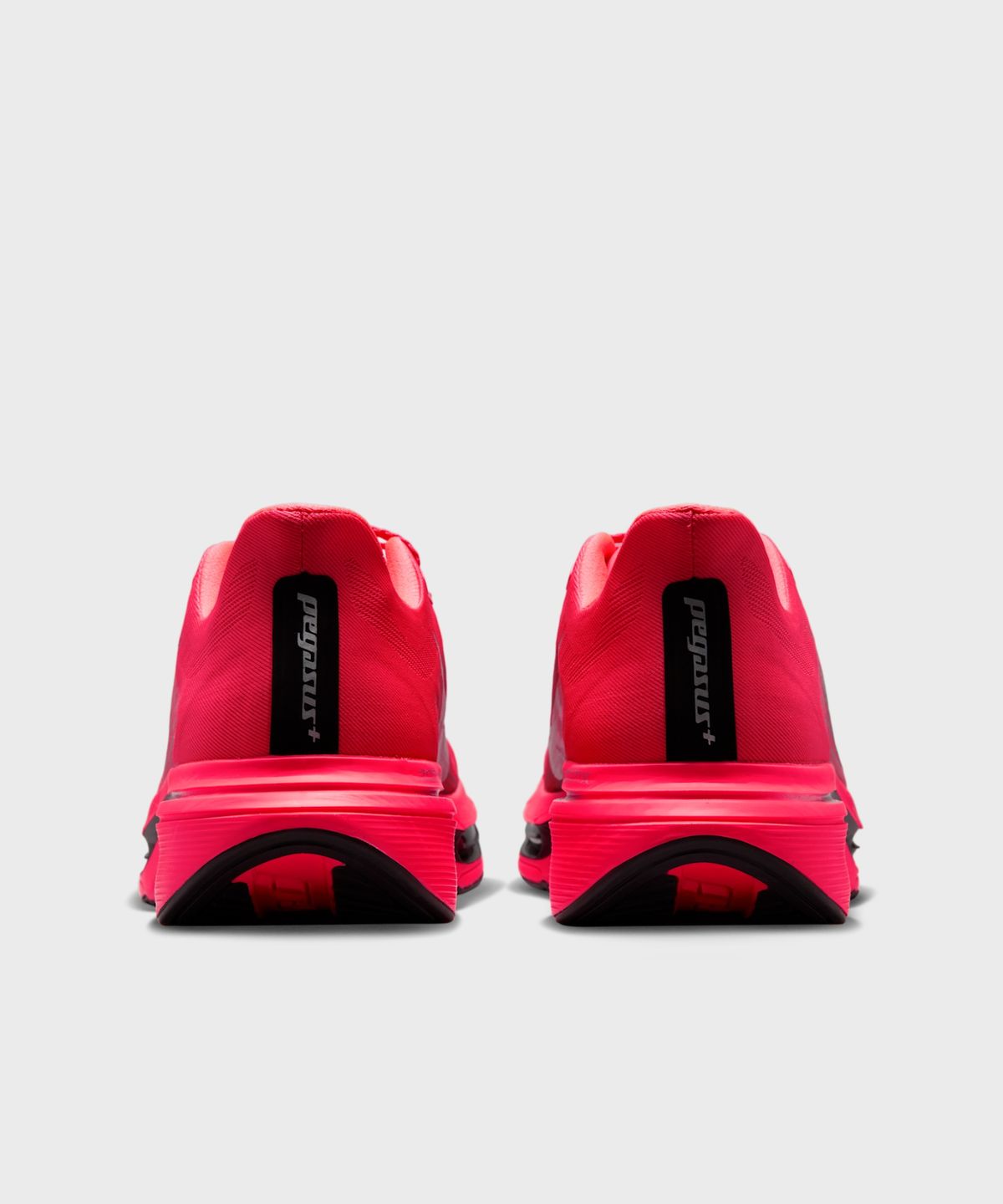 나이키(NIKE) 페가수스 플러스 2 W - 플래시 크림슨:블랙:화이트:메탈릭 실버 / IM2543-600
