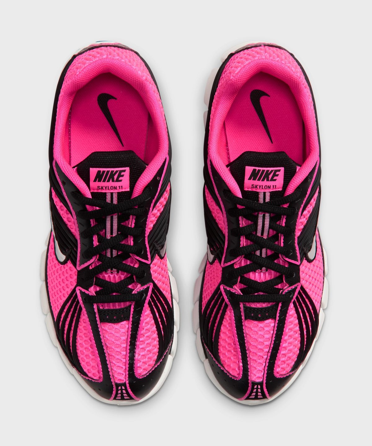나이키(NIKE) 줌 스카이론 11 W - 하이퍼 핑크:블랙:서밋 화이트:메탈릭 실버 / IU7360-601