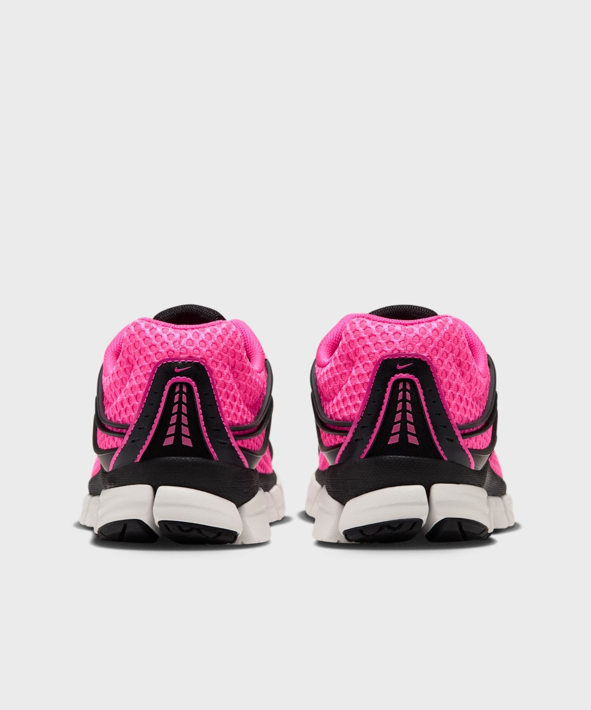나이키(NIKE) 줌 스카이론 11 W - 하이퍼 핑크:블랙:서밋 화이트:메탈릭 실버 / IU7360-601